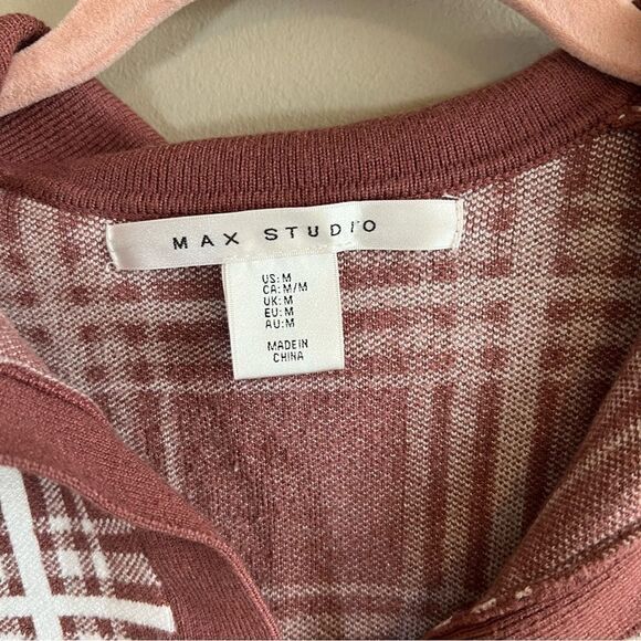 ✨ Max Studio Women’s Brown Plaid Collared Sweater Medium - Picture 3 of 11